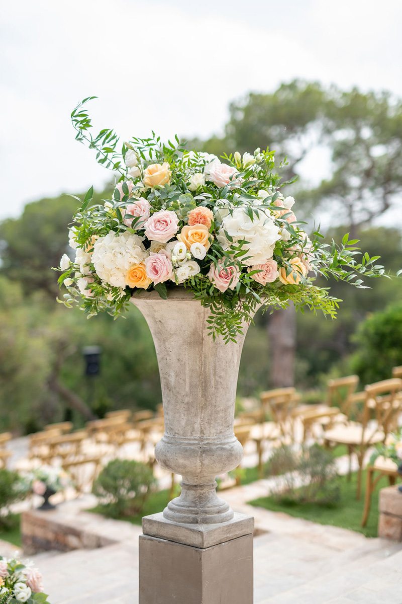 bouquet-composition-fleurs-castel-bay-hyères-rose-orange-blanc