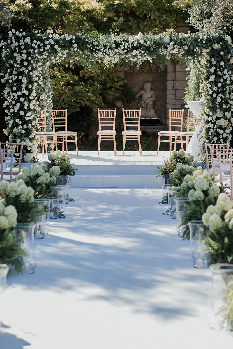 ceremony-houppa-white-flowers-wedding-bastide-du-roy-antibes