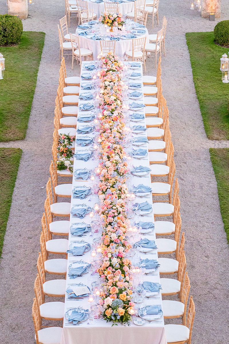 mariage-dine-longue-table-rothschild-villa-fleurs