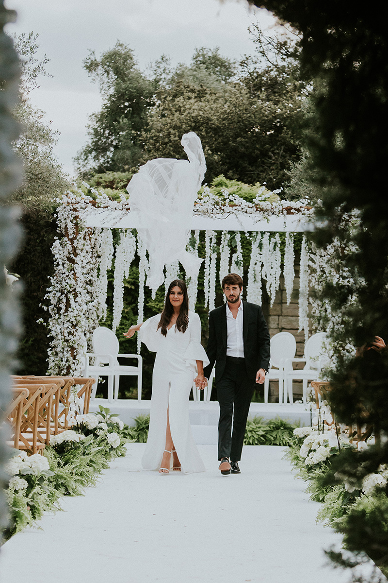 photo-shoot-bride-and-groom-wedding-bastide-du-roy-antibes