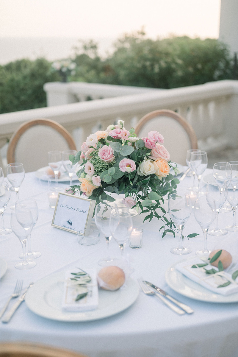 table-art-flowers-castel-bay-hyères-wedding