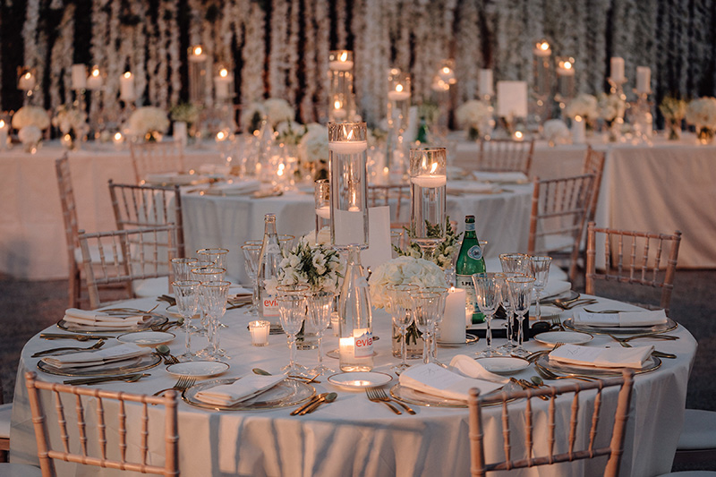 table-art-white-and-gold-wedding-dinner
