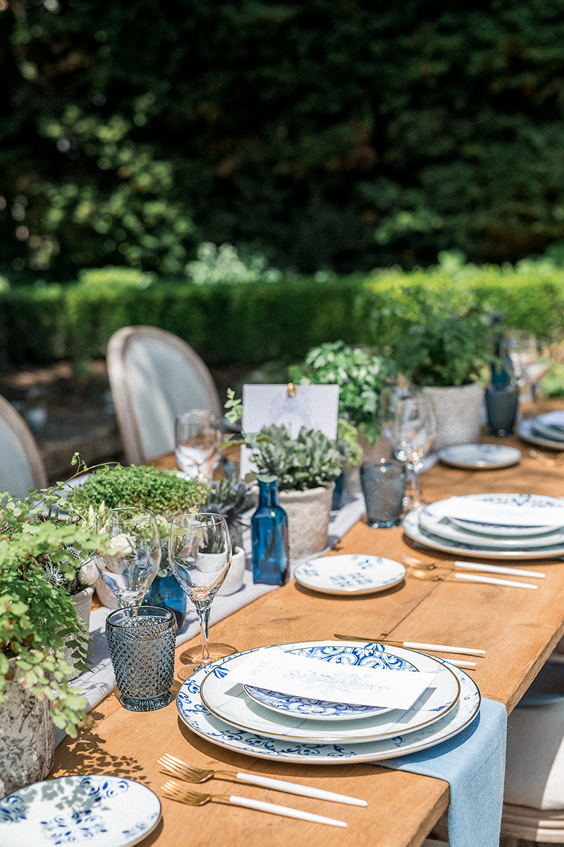 wedding-table-tableware-diner-plants